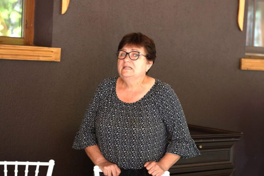 photo_5339274975137363053_y