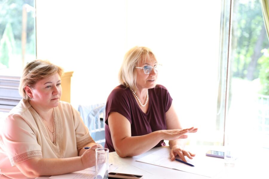 photo_5339274975137363054_y